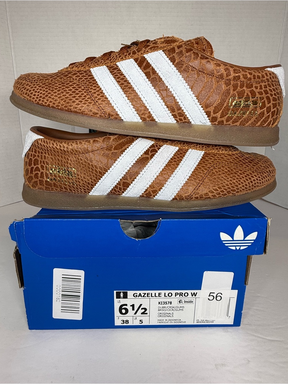 adidas Brown & White Gazelle low pro gator -Style Low Top Sneakers